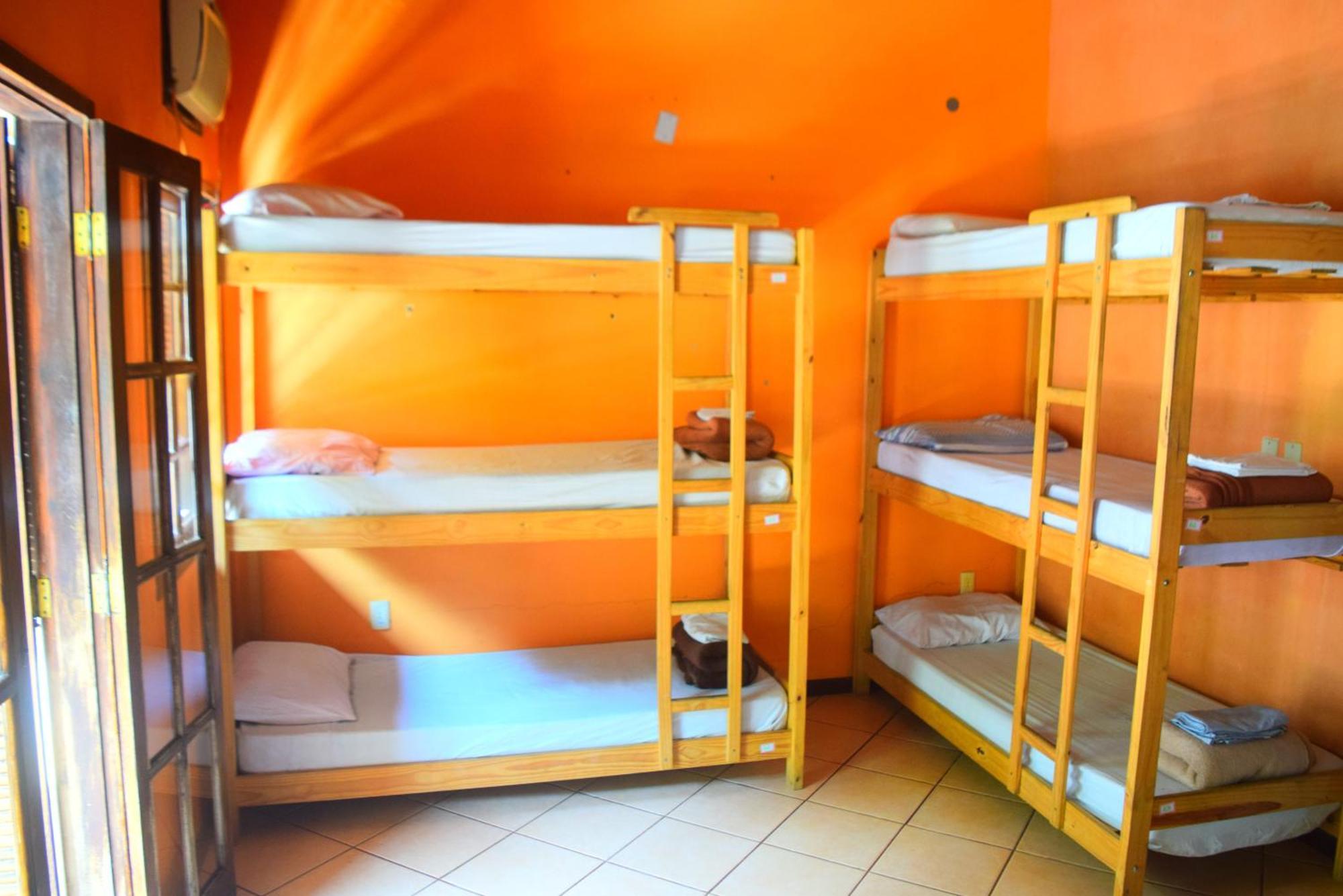 Leo'S Clan Beach Hostel Parati Extérieur photo